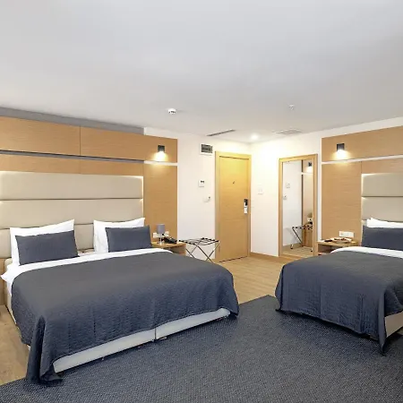 Merlin Hotel