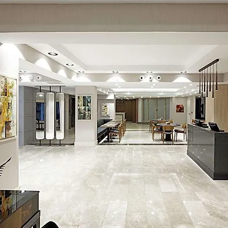 Merlin Otel 4*