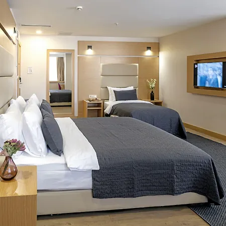 Merlin Hotel